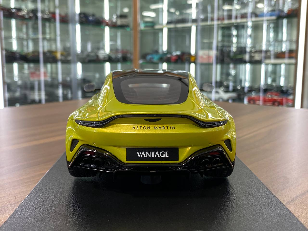 1/18 Resin Model GT Spirit Aston Martin Vantage 2024 – Yellow – Limited Edition