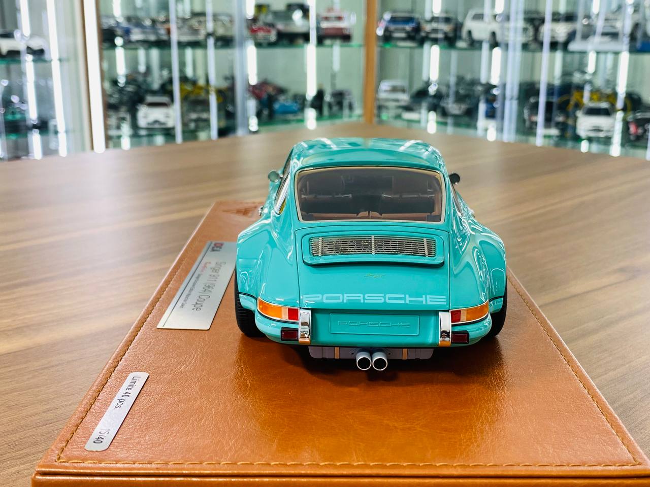 1/18 Resin Model - Make Up Porsche Singer 911 (964) Coupe (Malachite Green)