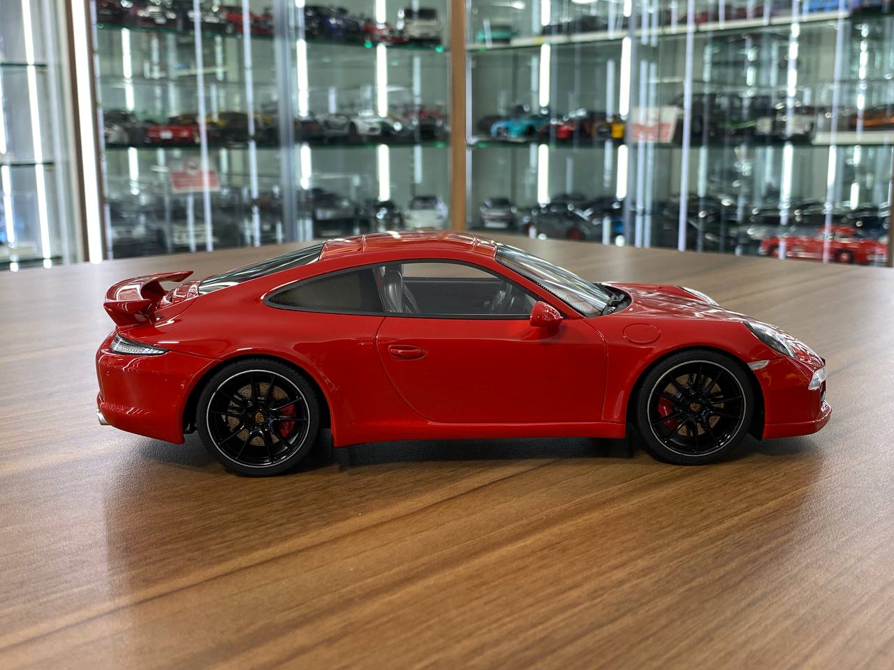 1/18 Resin Porsche 911 (991) Carrera S in Red by GTSpirit - Limited 750 pcs