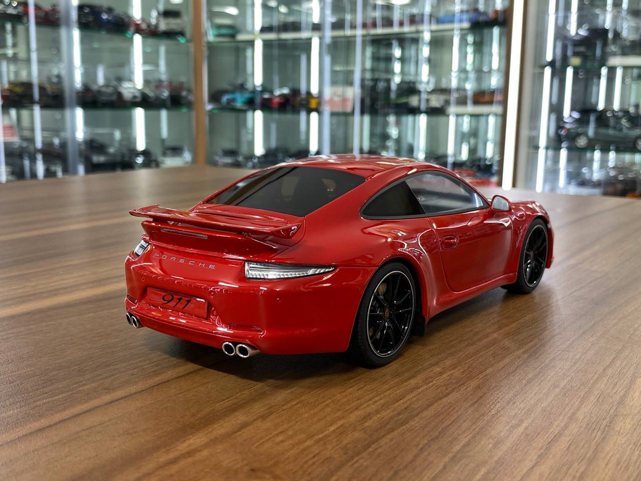 1/18 Resin Porsche 911 (991) Carrera S in Red by GTSpirit - Limited 750 pcs