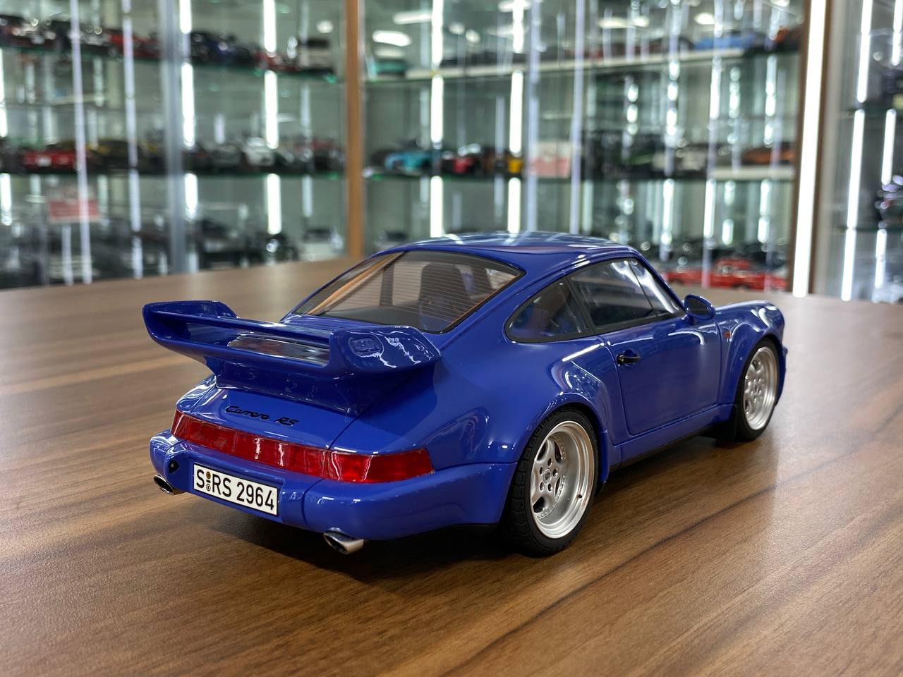1/18 Resin GT Spirit Porsche 911 (964) Carrera RS 3.8 1992 Blue Limited 999 pcs