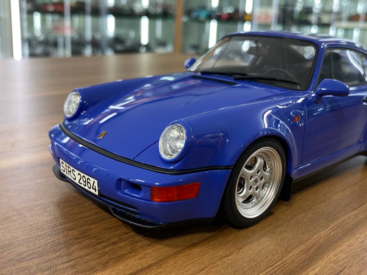 1/18 Resin GT Spirit Porsche 911 (964) Carrera RS 3.8 1992 Blue Limited 999 pcs