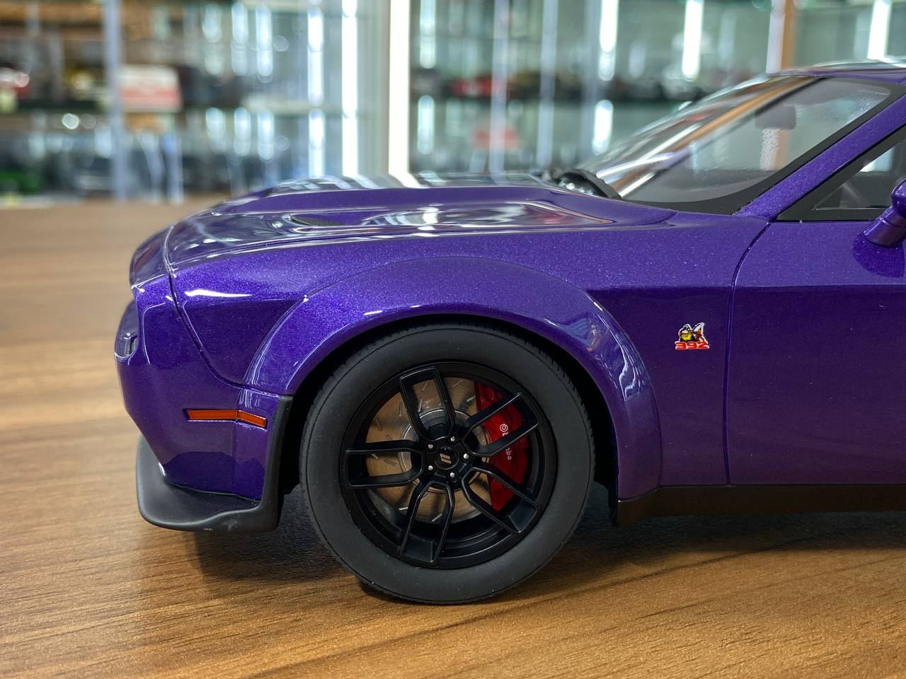 1/18 Resin Dodge Challenger R/T Scat Pack Widebody 2019 Purple Limited Edition