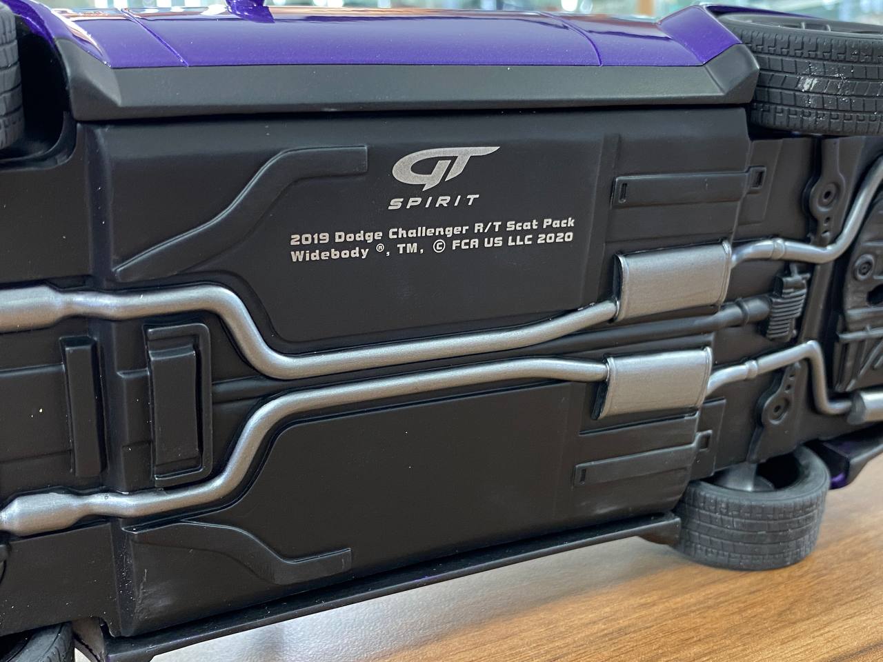 1/18 Resin Dodge Challenger R/T Scat Pack Widebody 2019 Purple Limited Edition