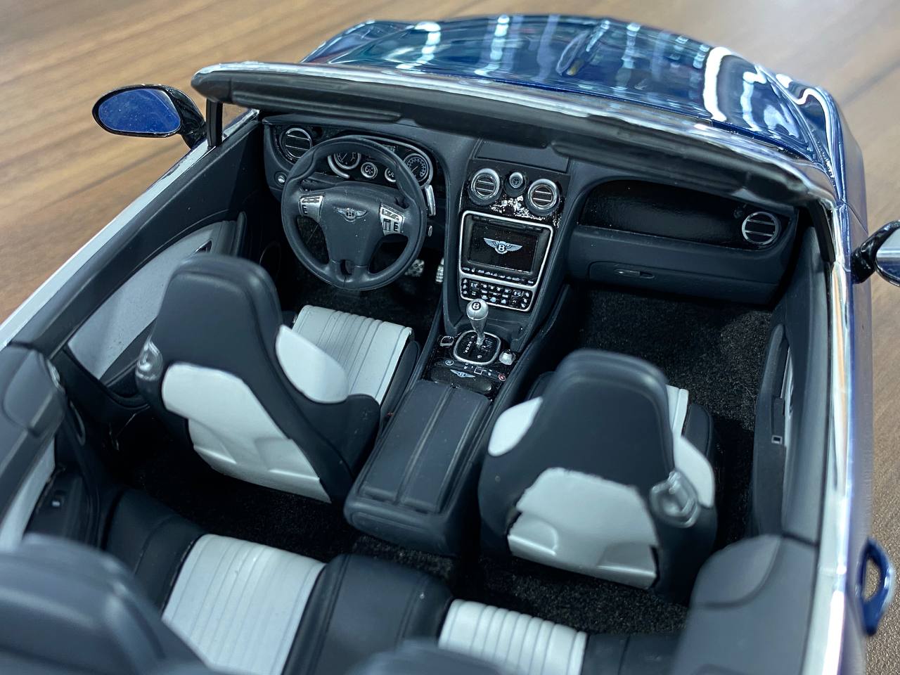 1/18 Resin GT Spirit Bentley Continental GT V8 S Convertible 2015 Blue Limited 1000 pcs