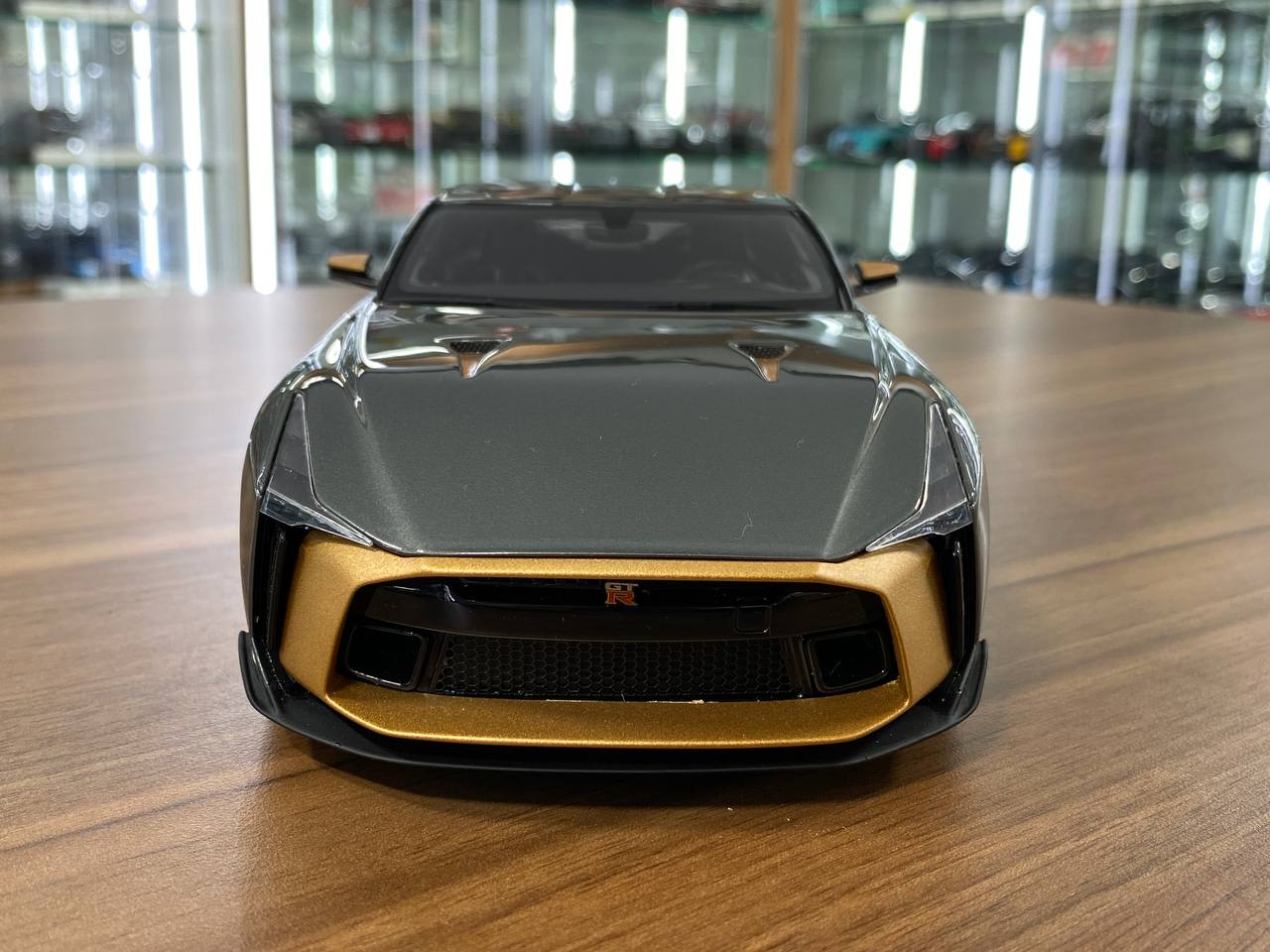 1/18 Resin Nissan GT-R50 BY ITALDESIGN 2018 Grey metallic/ Copper Limited 1400