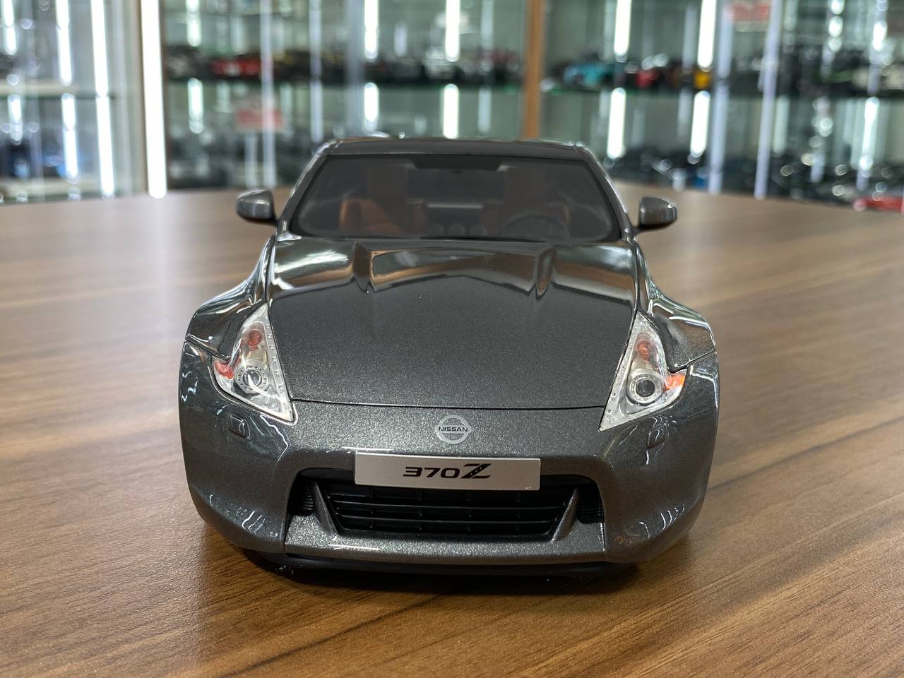 1/18 Resin Nissan 370Z Coupe 2009 Grey by GT Spirit - Limited 2000 pcs