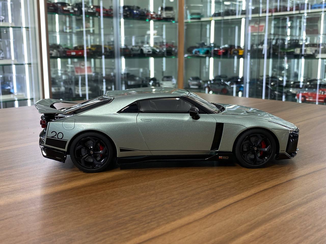 1/18 Resin GT Spirit Nissan GT-R50 2021 in Green Limited 1100 pcs