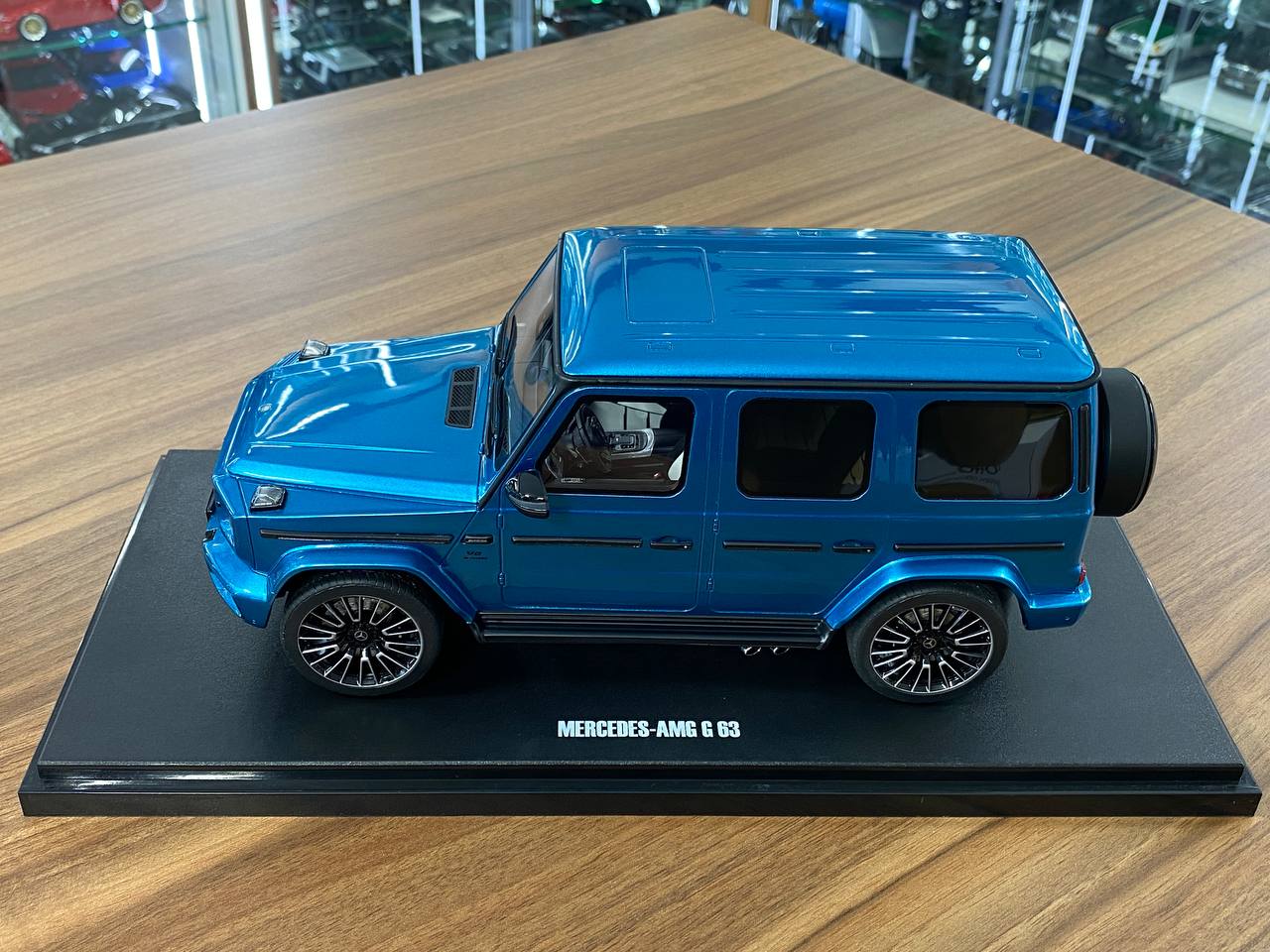 1/18 Resin GT Spirit Mercedes Benz AMG G63 2024 Hyperblue magno Limited 999 pcs