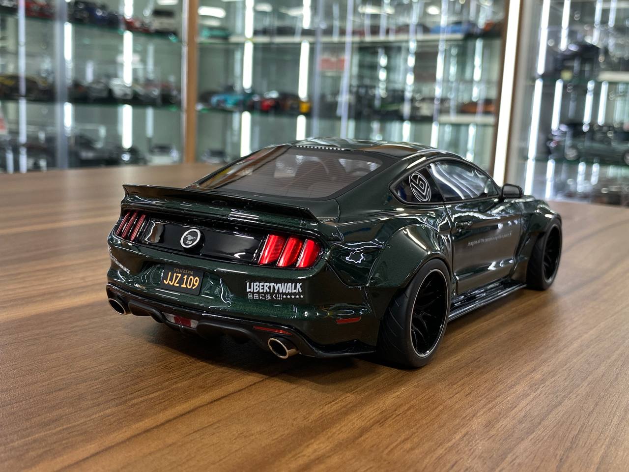 1/18 Resin GT Spirit Shelby GT500 LB Works 2020 Dark green Limited 1100 pcs