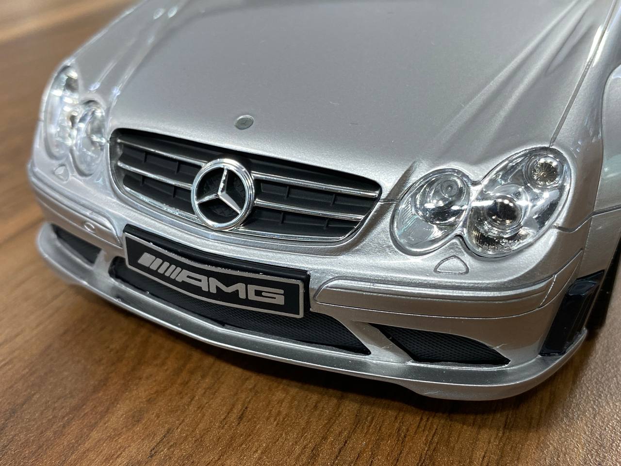 1/18 Resin Otto Mobile Mercedes Benz CLK 63 AMG Black Series 2008 Iridium Silver Limited 2000 pcs