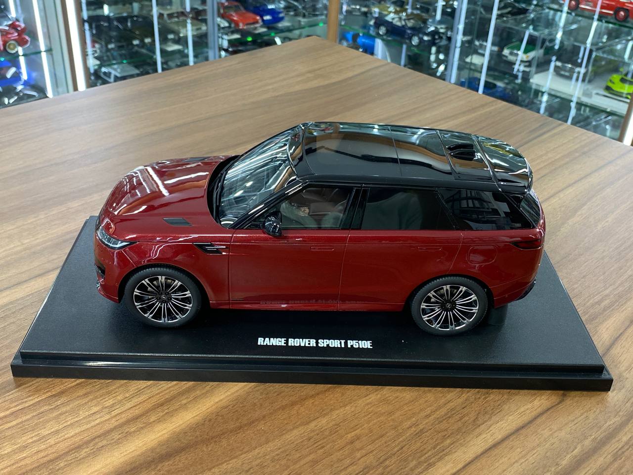1/18 Resin GT Spirit Range Rover SPORT P510E 2022 Firenze Red Limited-999 pcs