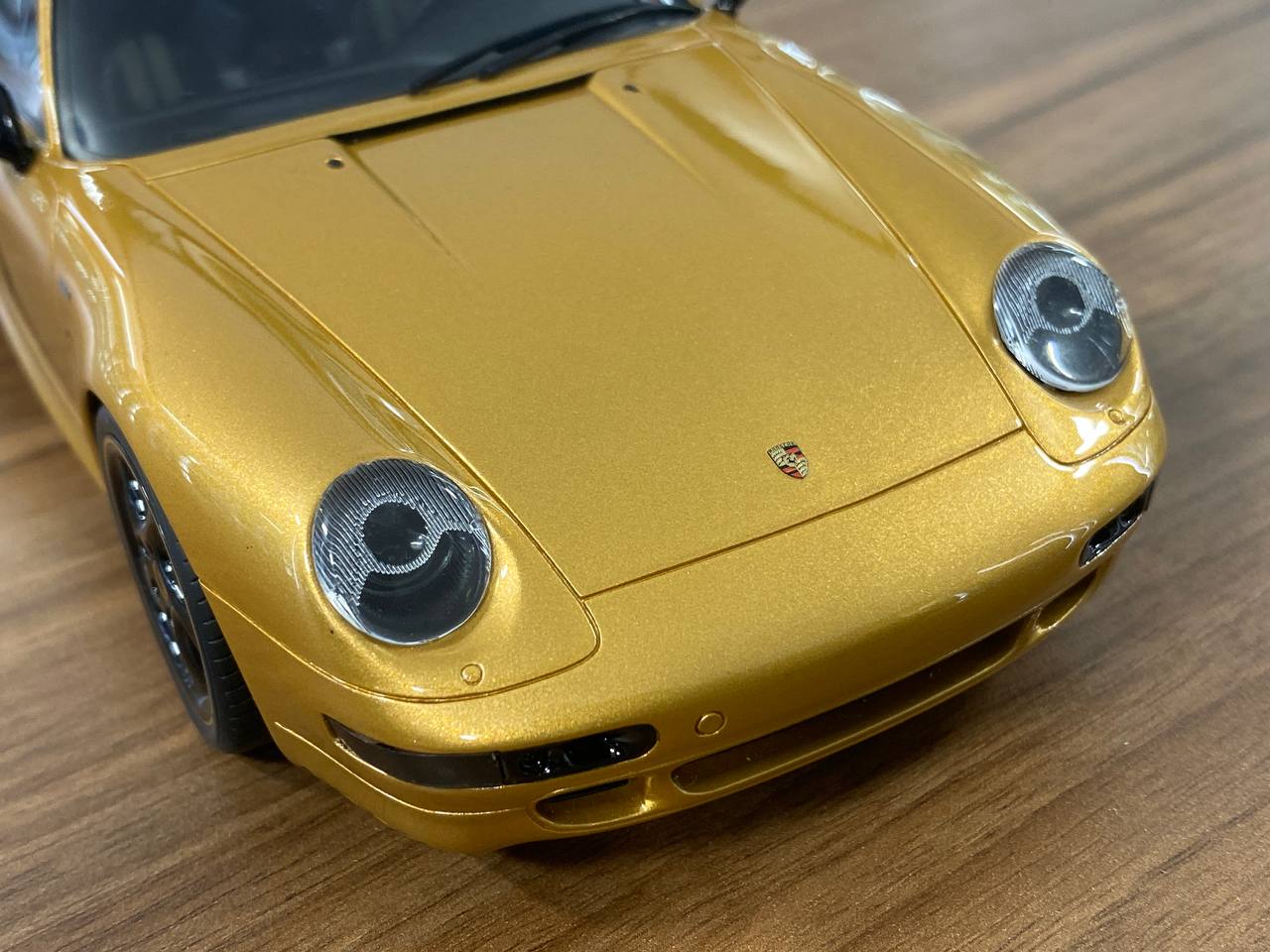 1/18 Resin GT Spirit PORSCHE 911 (993) Turbo S 2018 Project gold Limited 999 pcs