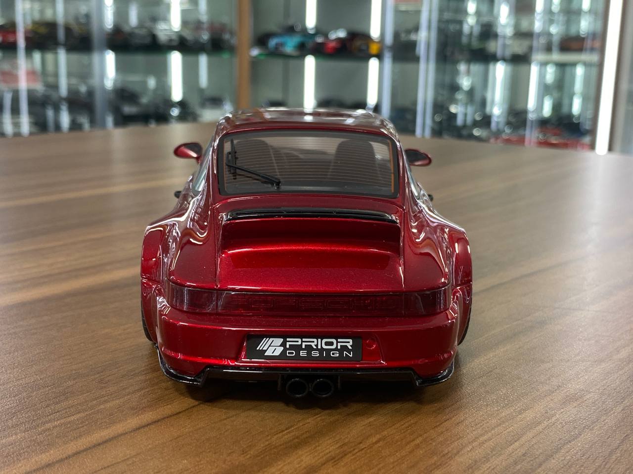1/18 Resin GT Spirit
PORSCHE 911 (964) PRIOR DESIGN CUSTOM WIDEBODY AERO- KIT
Red metallic
Limited 999 pcs