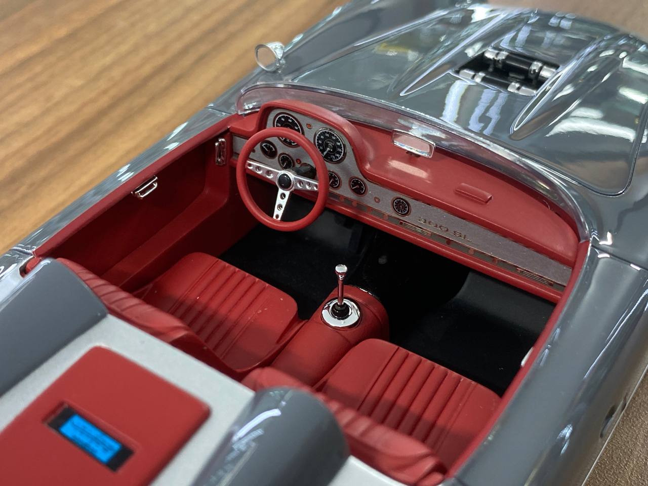 1/18 Resin GT Spirit Mercedes Benz - S-Klub Speedster by Slang500 and JONSIBAL (1964 SL 300) Grey Limited 1300 pcs