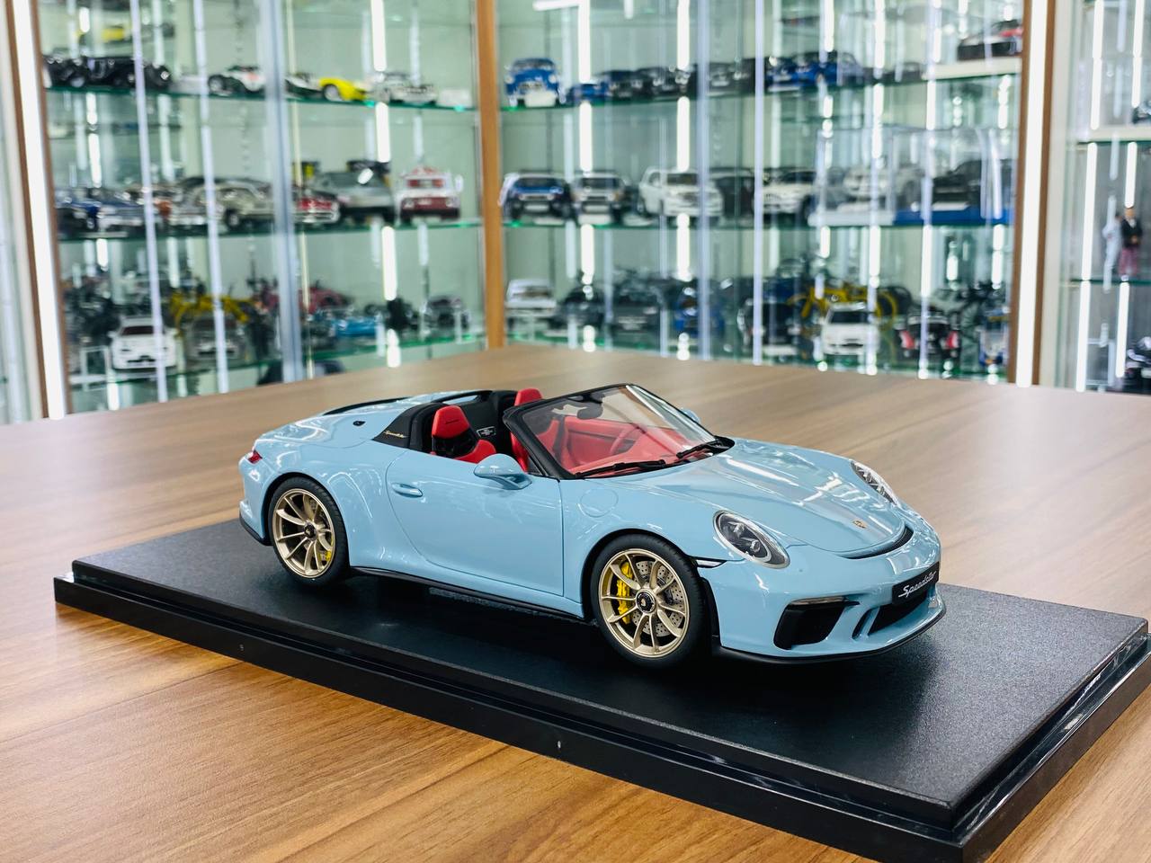 1/18 GT Spirit - Porsche 911 (991.2) Speedster 2019 Meissen