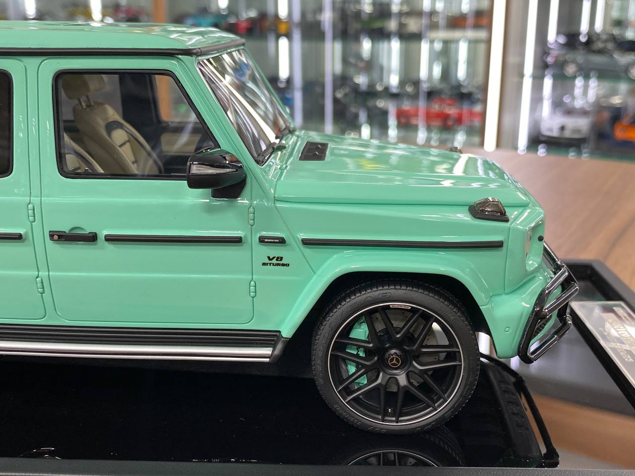1/18 Resin Motor Helix Mercedes Benz AMG G63 2019 Tiffany Blue Limited 99 pcs