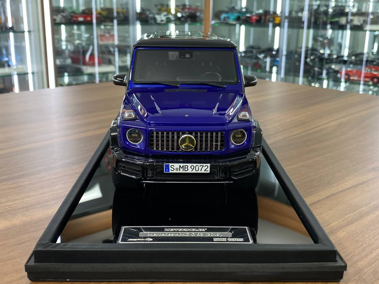 1/18 Resin Motor Helix Mercedes Benz AMG G63 2019 Metallic Blue Limited 99 pcs