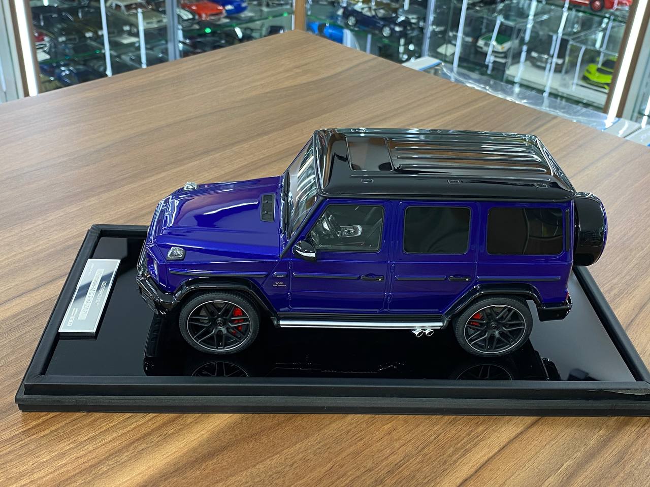 1/18 Resin Motor Helix Mercedes Benz AMG G63 2019 Metallic Blue Limited 99 pcs