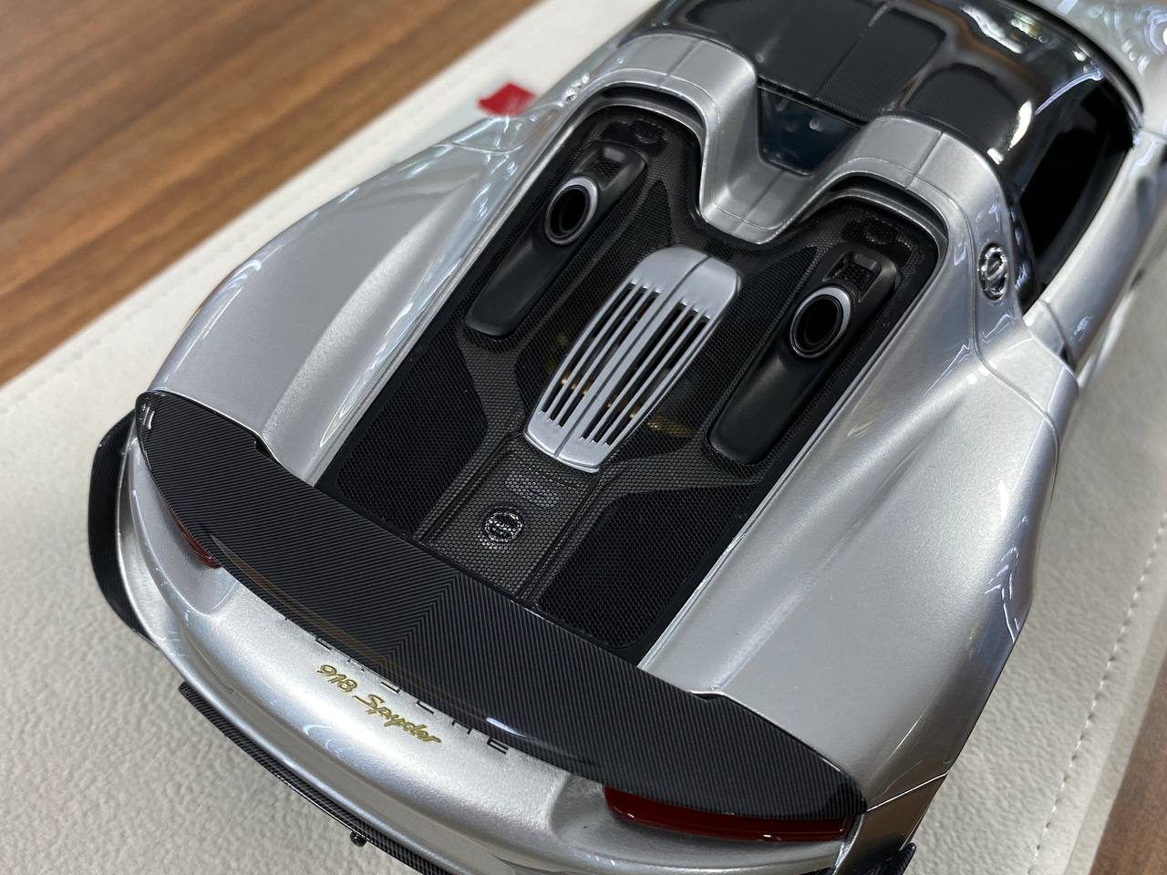 1:18 Resin Porsche 918 Spyder Weissach Package – GT Silver | Make Up (Limited Edition)