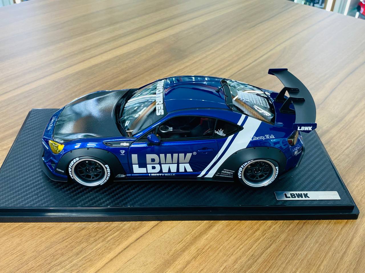 1/18 resin model Ignition Model Toyota GT86 LBWK Blue