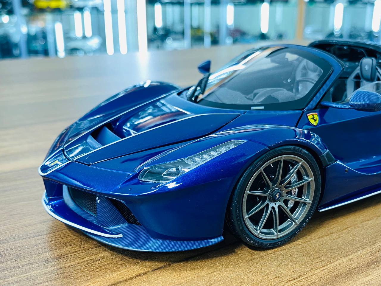 1/18 Diecast BBR Models Ferrari LaFerrari Aperta blue Tour de france Limited Edition