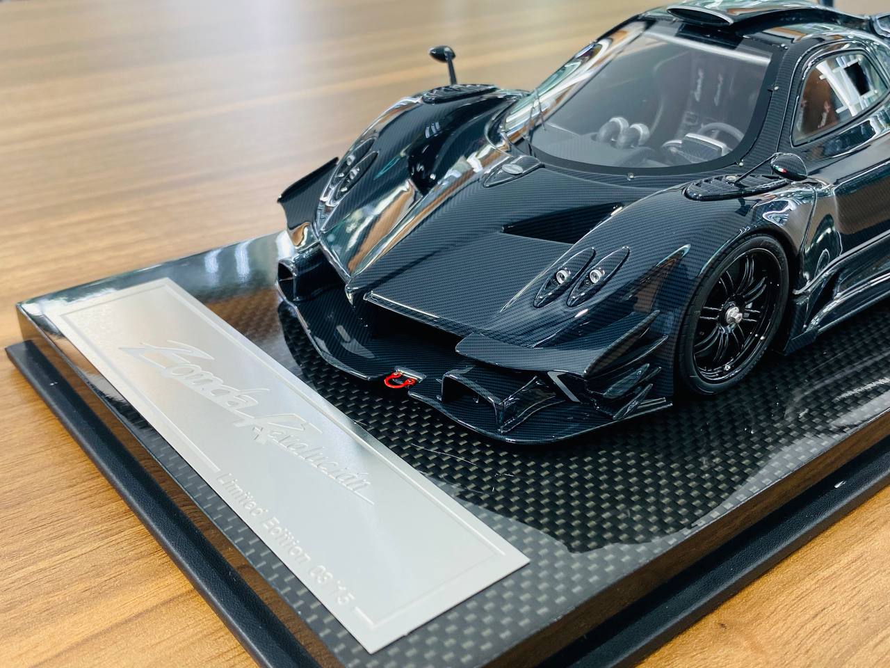 1/18 Resin Dino Model Pagani Zonda Revolución Carbon Fiber/Black.3 Limited to 15 pieces
