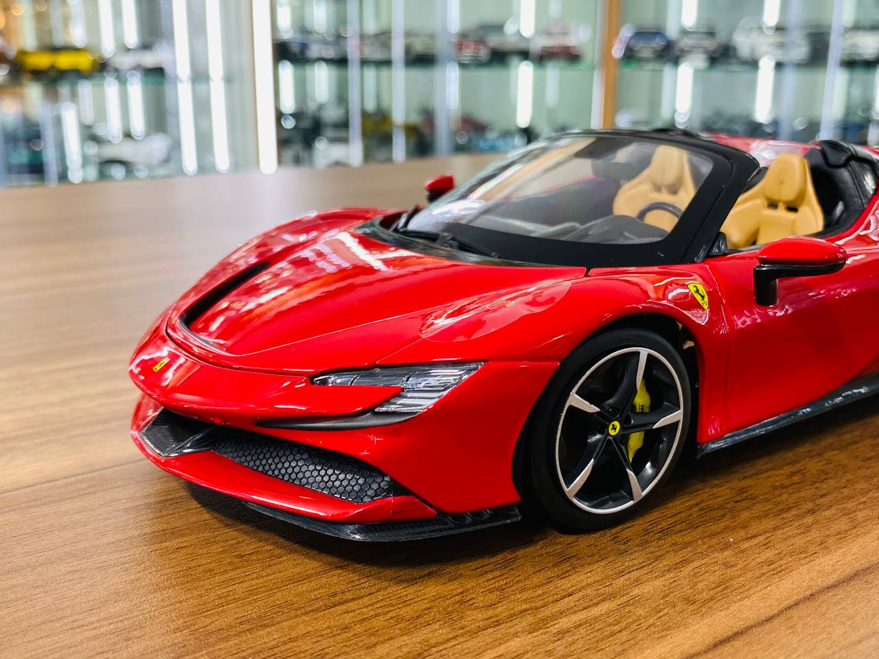 1/18 Metal Diecast Bburago Ferrari SF90 Spyder red