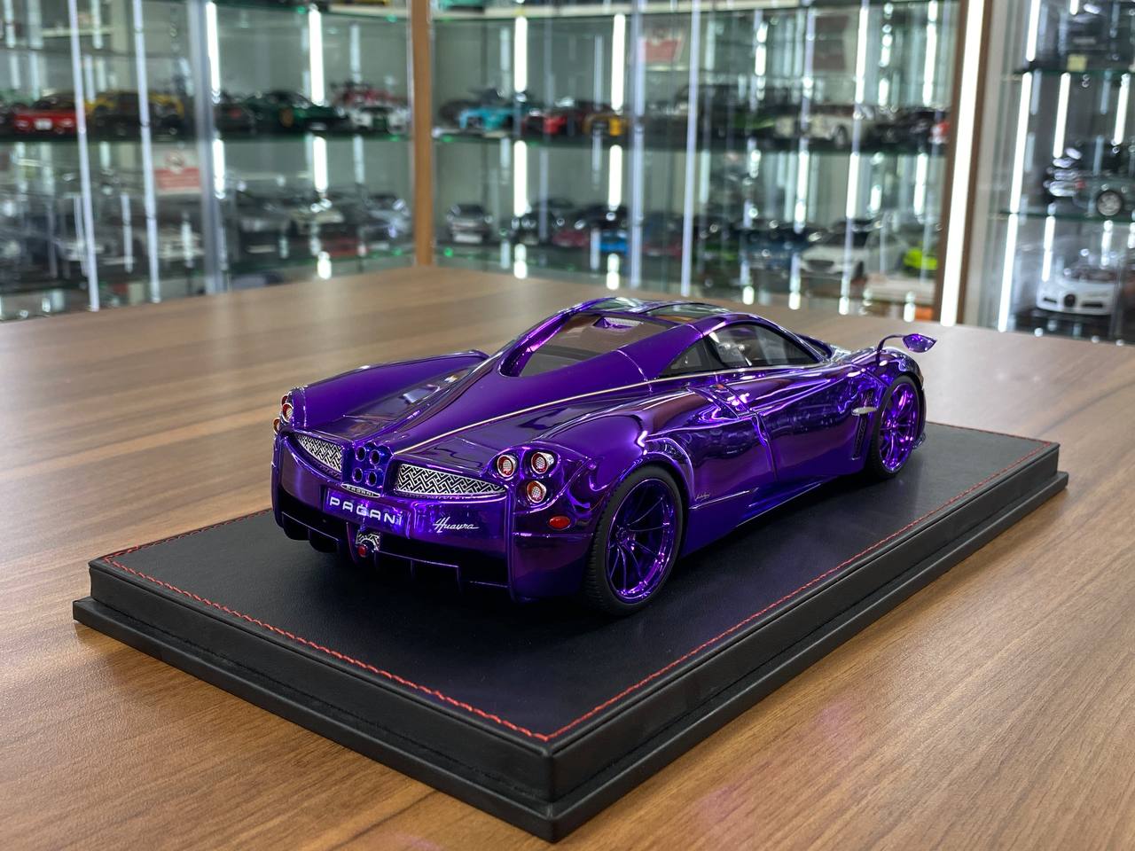 Two Eleven Models 1:18 Pagani Huayra – Purple Chrome (Limited Edition of 30)