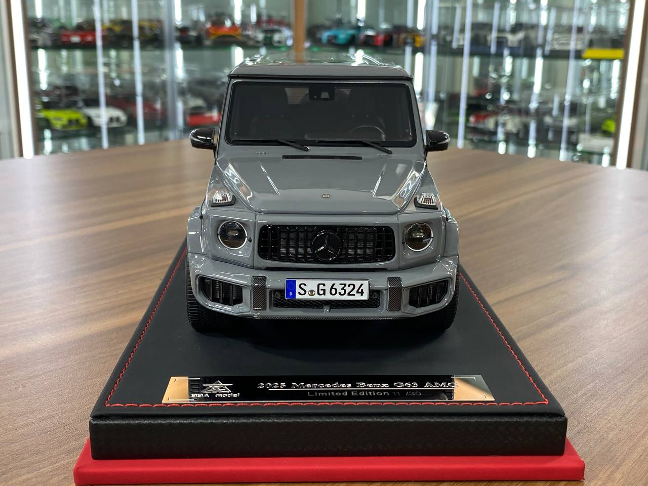 1/18 Resin BBA Models Mercedes Benz G 63 2025 Cement Grey Limited 30 pcs