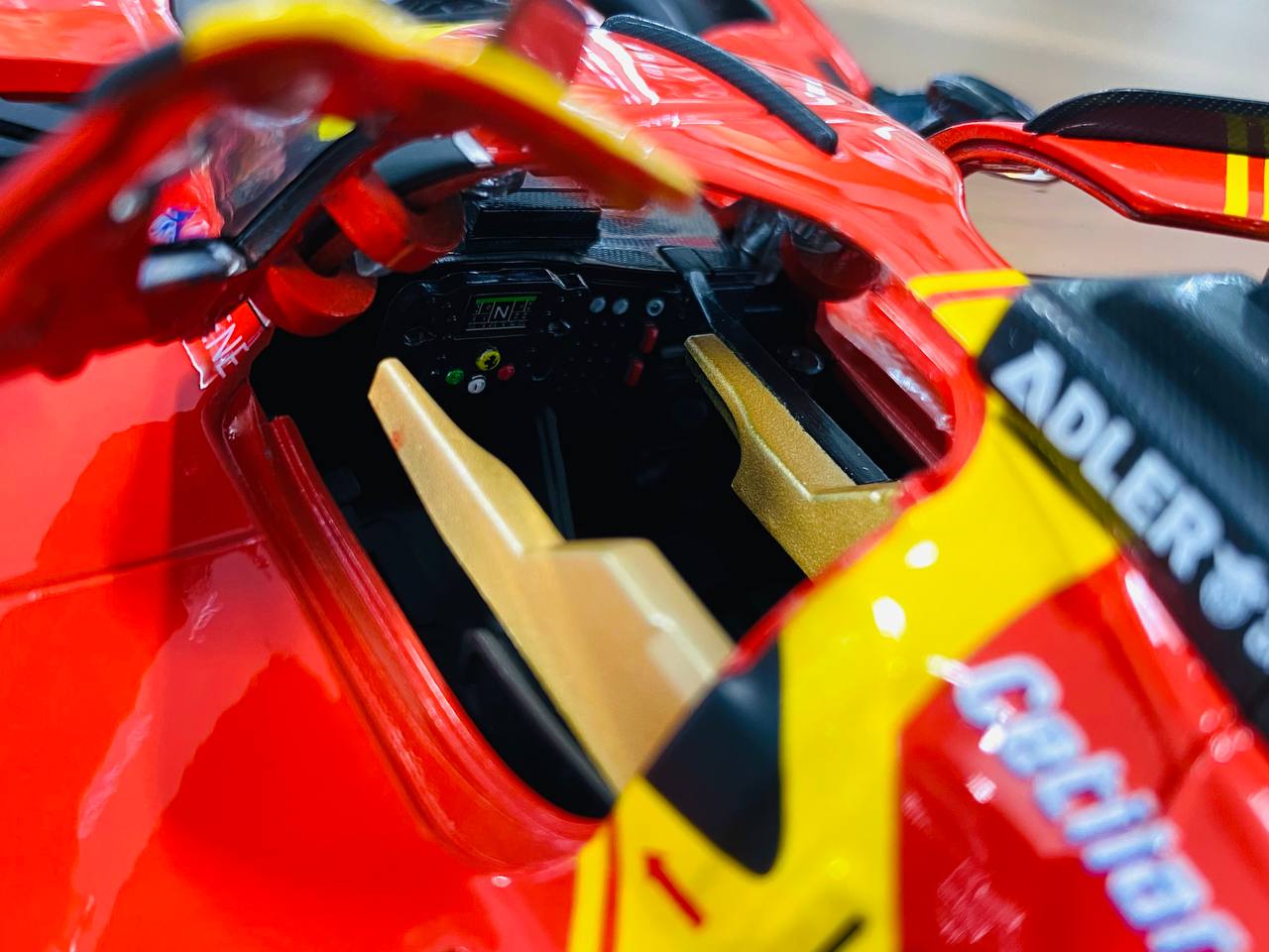 1/18 Metal Diecast Bburago Ferrari 499P #50 24h Le mans Red / yellow
