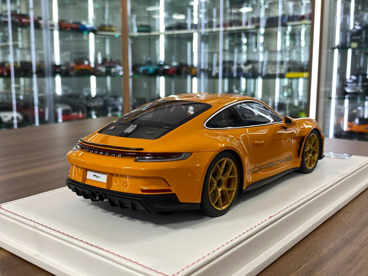 1/18 Resin IVY Models Porsche 911 S/T (992)  Orange / Gold rim Limited-20 pcs