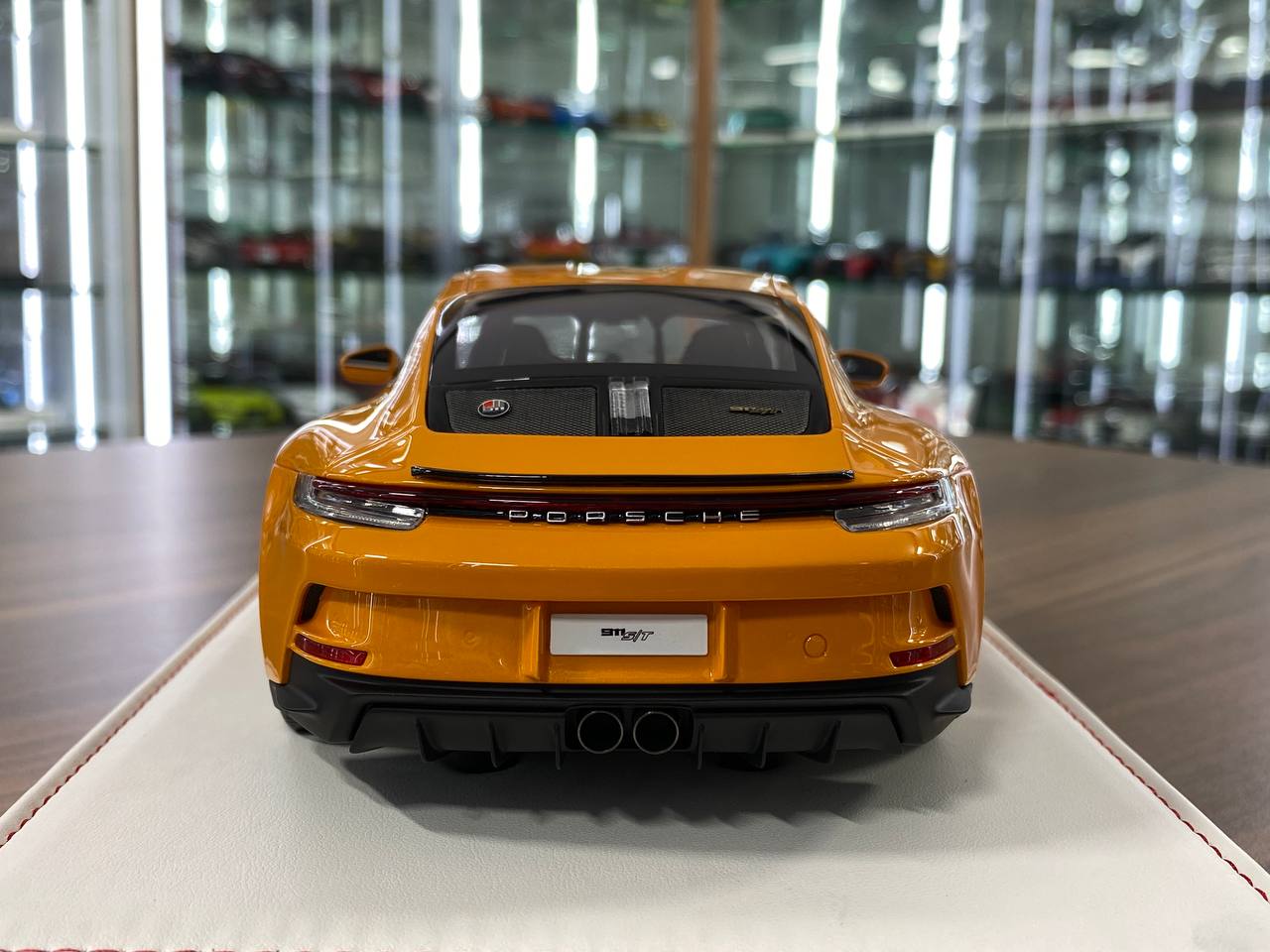 1/18 Resin IVY Models Porsche 911 S/T (992)  Orange / Gold rim Limited-20 pcs