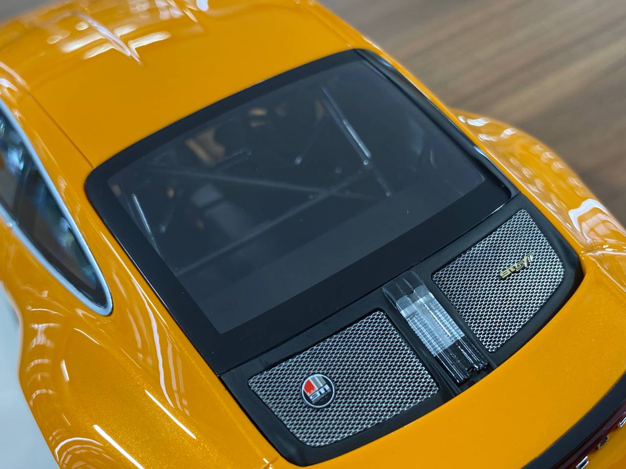 1/18 Resin IVY Models Porsche 911 S/T (992)  Orange / Gold rim Limited-20 pcs
