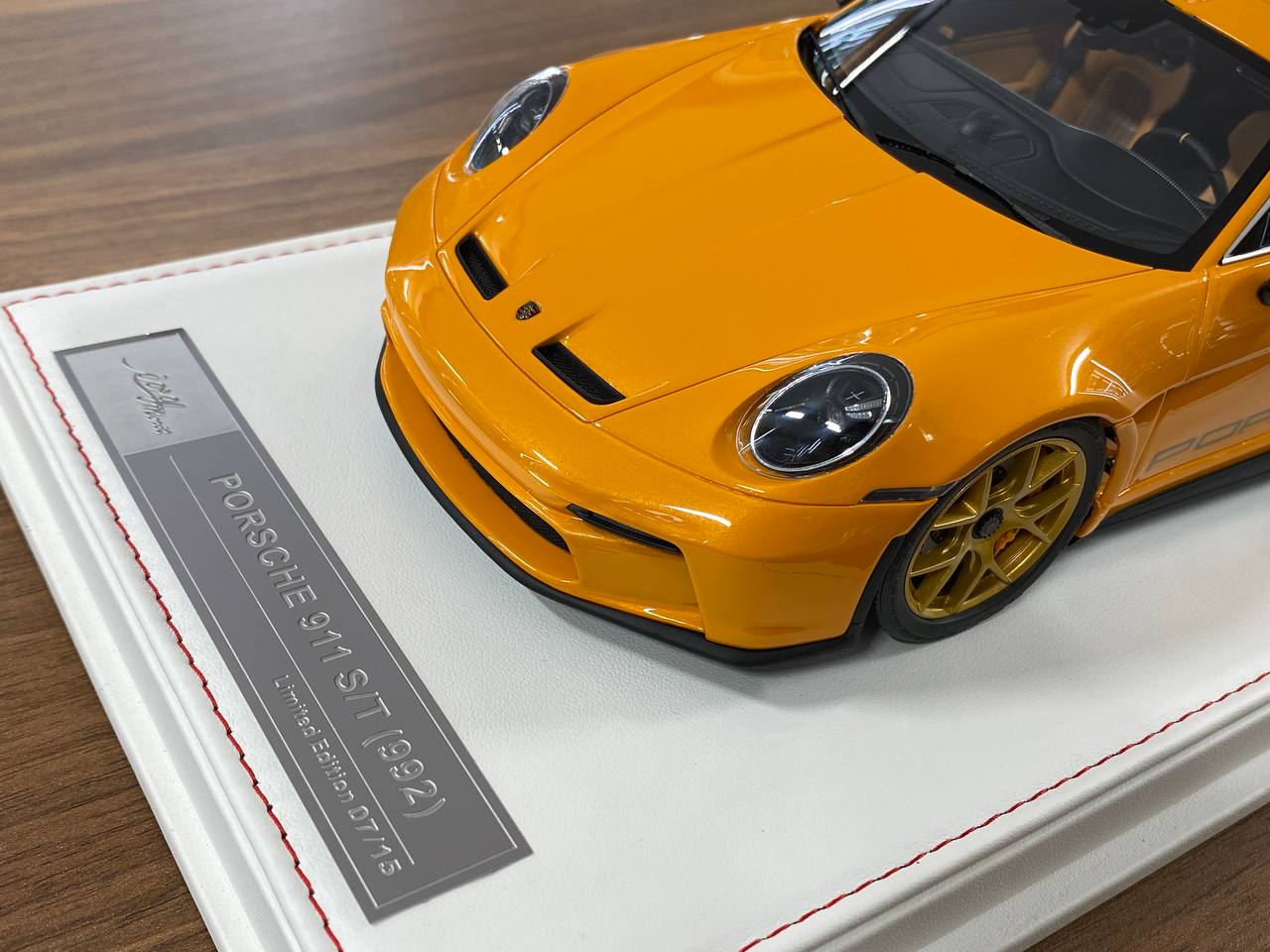 1/18 Resin IVY Models Porsche 911 S/T (992)  Orange / Gold rim Limited-20 pcs