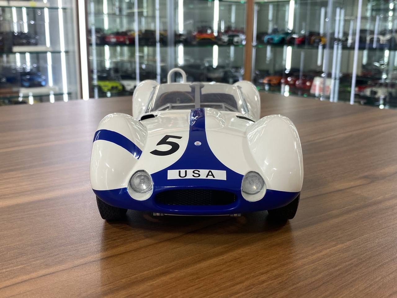 1/12 Diecast MINICHAMPS MASERATI - TIPO 61 (1960) #5 Limited Edition