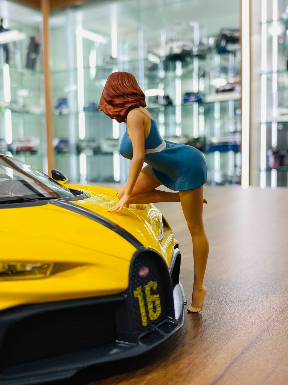 1/18 Scale Figure (Hand Made / Painted) Girl in blue dress