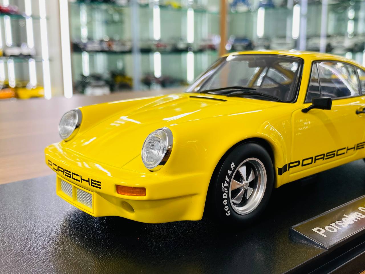 1/18 Resin Werk83 Porsche 911 Carrera RSR 3.0 in yellow