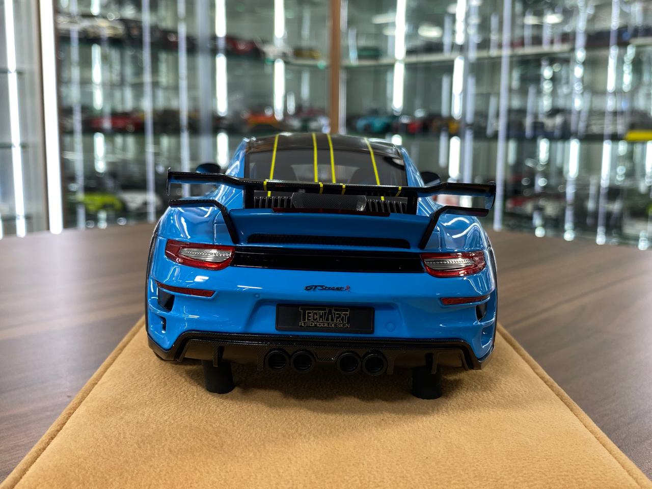 1:18 Resin Porsche GT Street R – Blue | TechArt (Limited Edition of 45 – Dubai Exclusive)