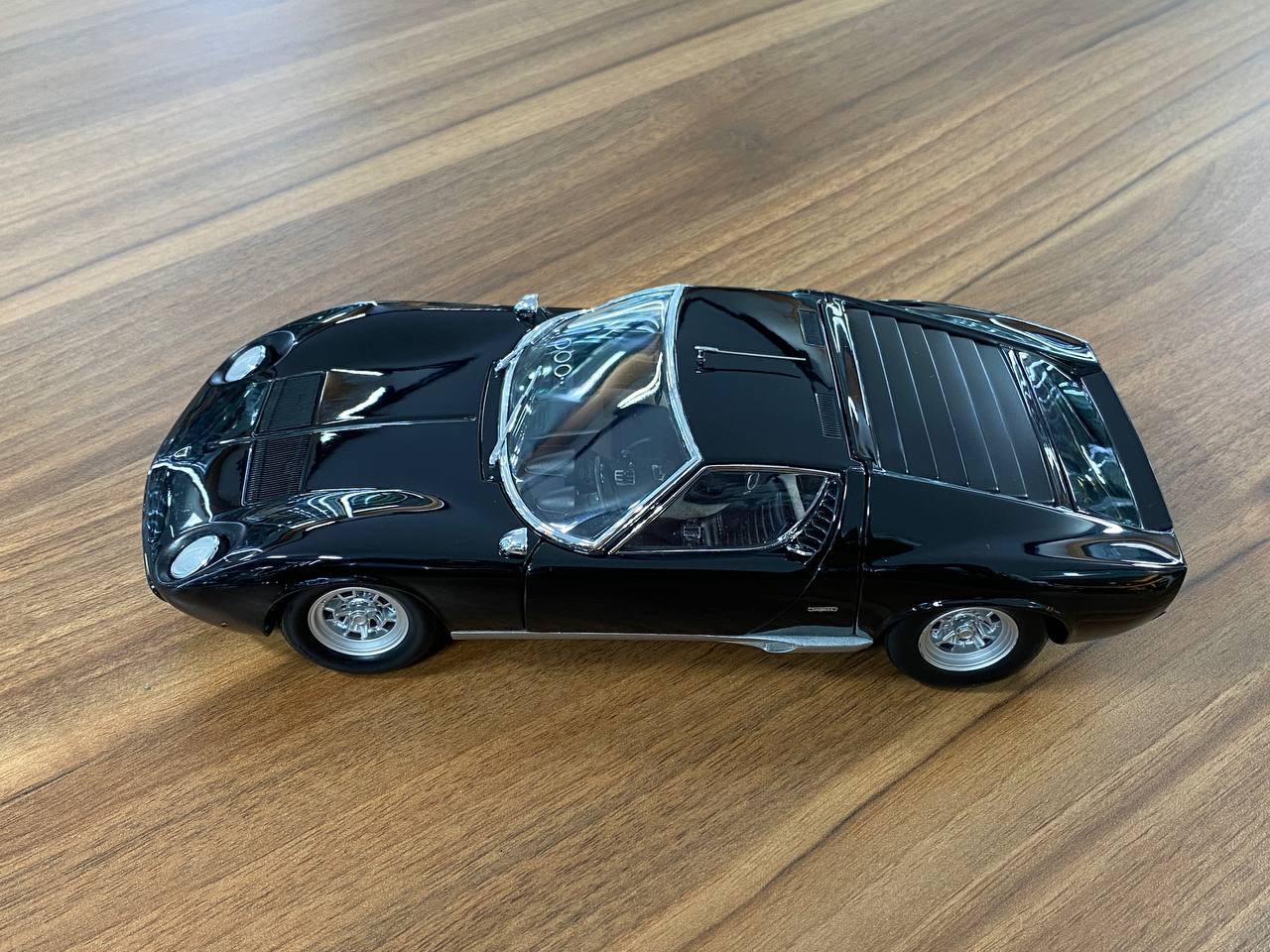 1/18 Diecast Full opening Kyosho Lamborghini MIURA P400 SV Black