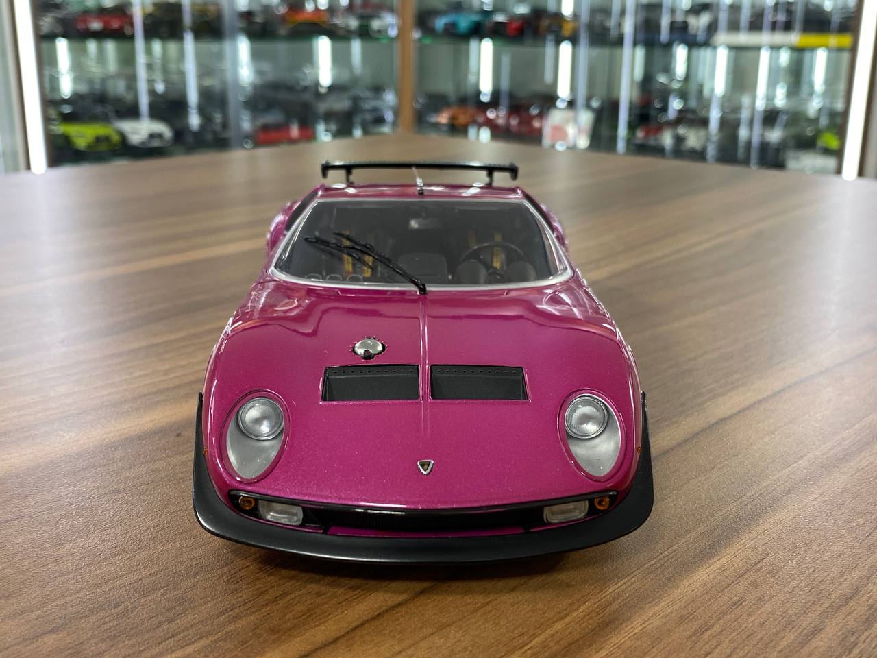 1/18 Diecast Full opening Kyosho Lamborghini JOTA SVR Pink