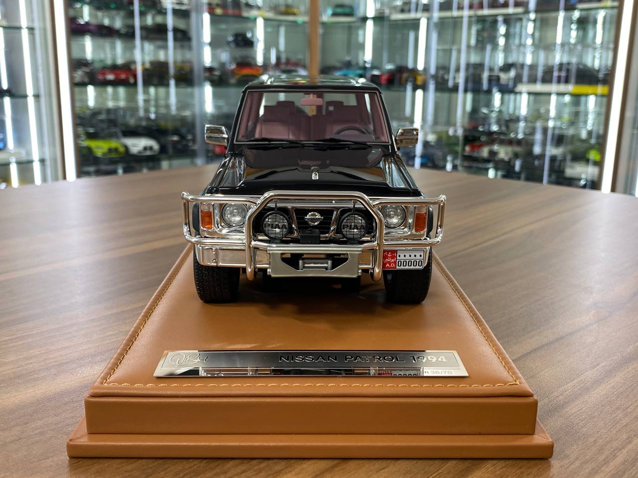 1/18 resin Nissan PATROL Y60 1994 Black by Old School Models - Limited 70 pcs