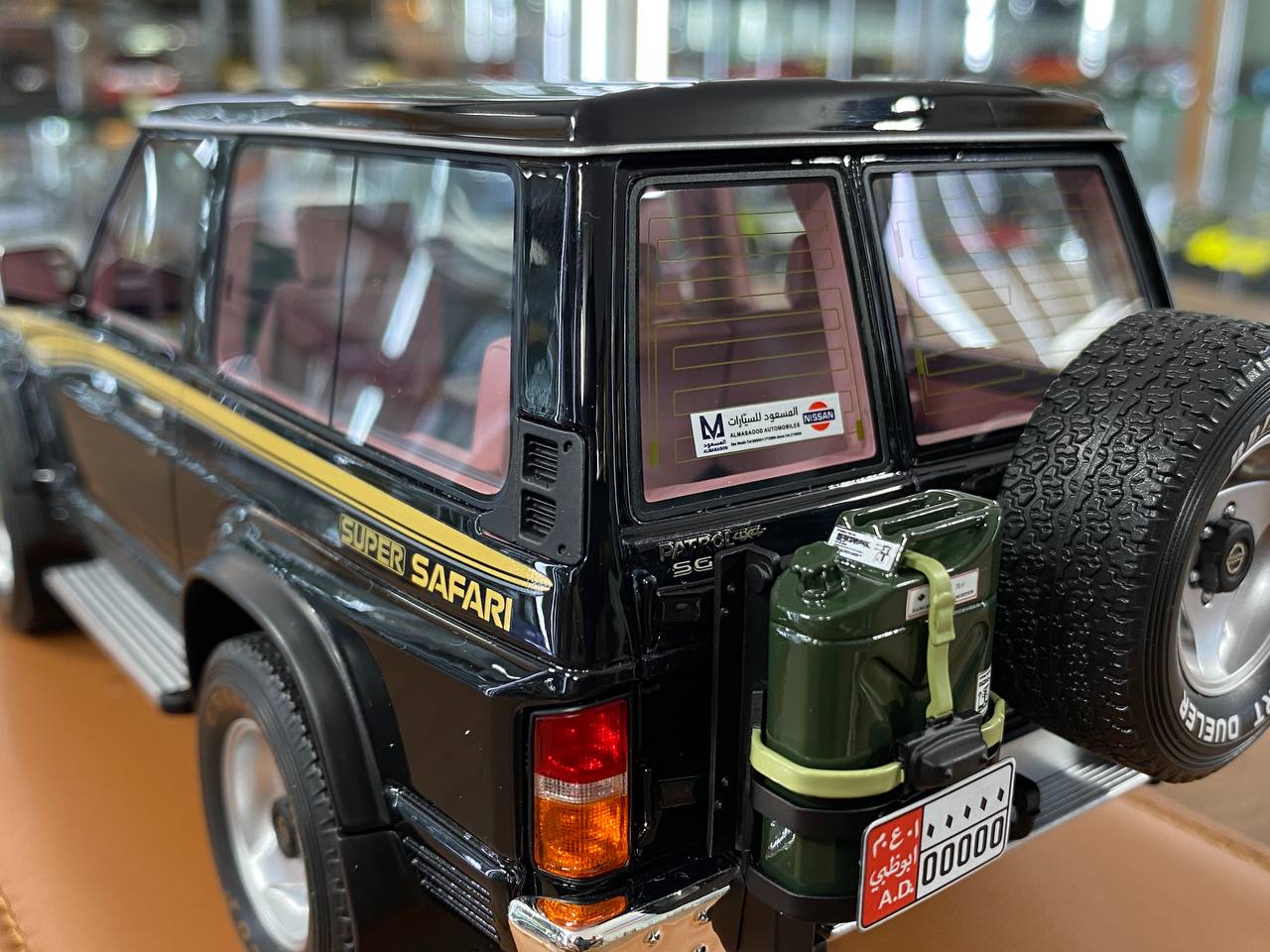 1/18 resin Nissan PATROL Y60 1994 Black by Old School Models - Limited 70 pcs