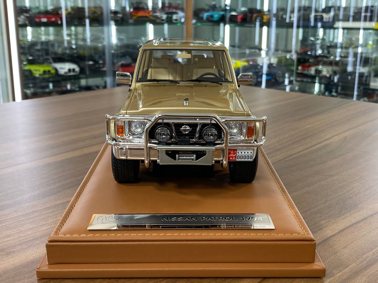 1/18 resin Nissan PATROL Y60 1994  Light Gold by Old School Models - Limited 70 pcs