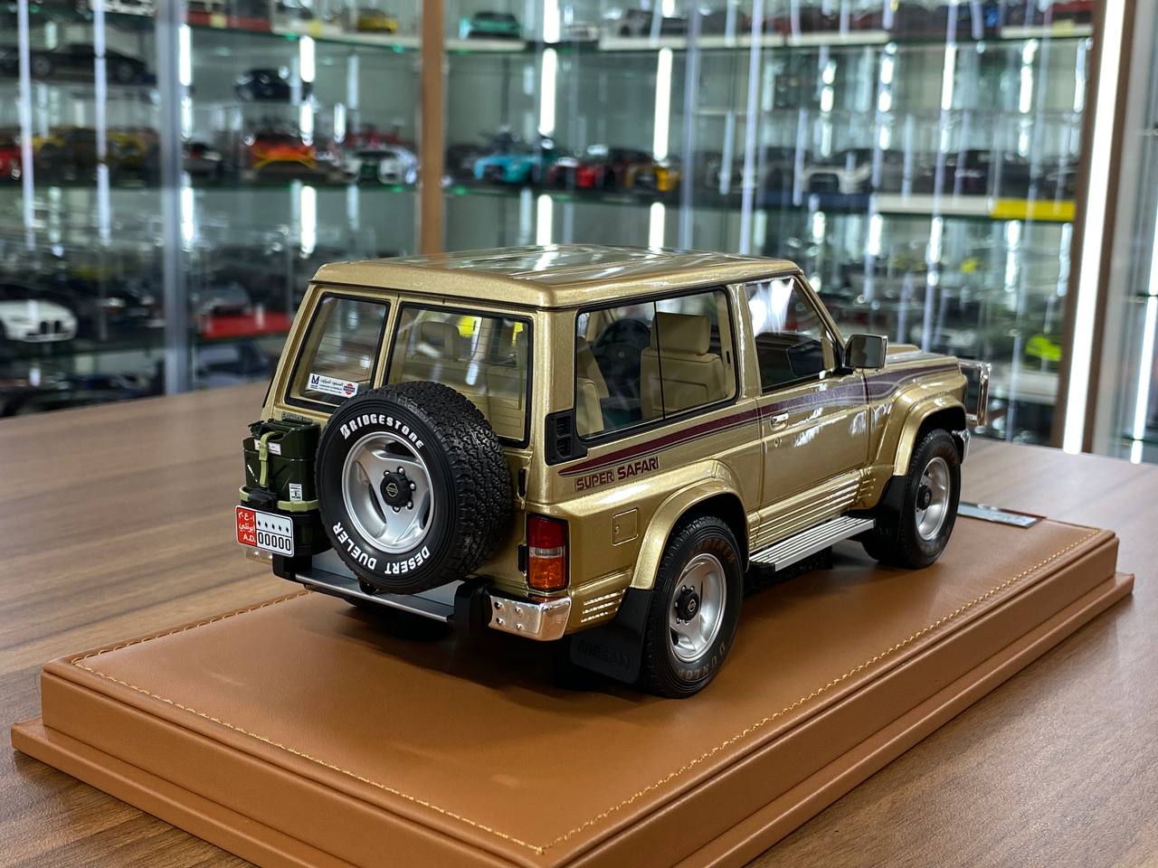 1/18 resin Nissan PATROL Y60 1994  Light Gold by Old School Models - Limited 70 pcs