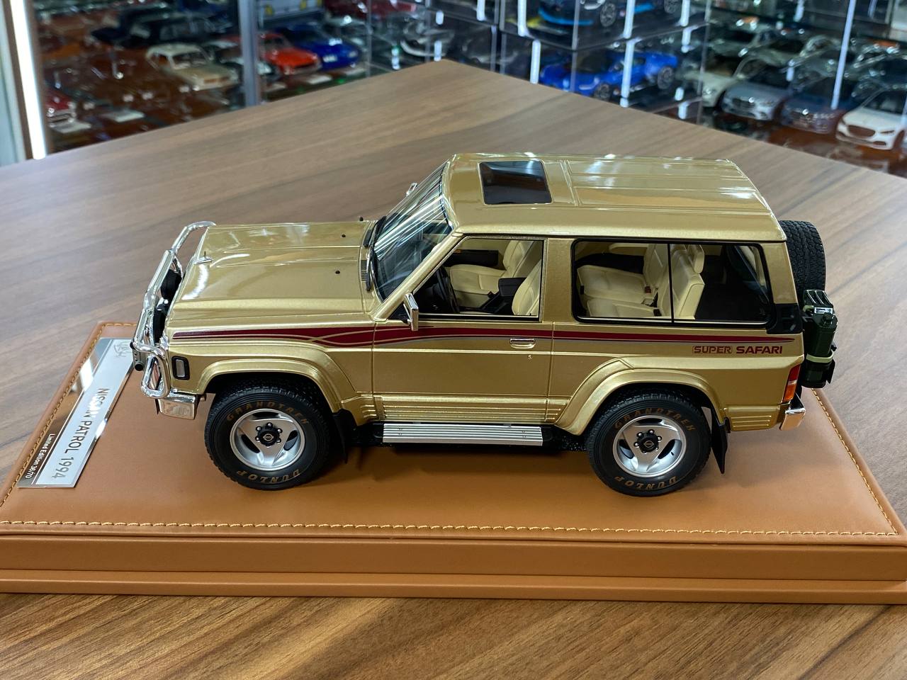 1/18 resin Nissan PATROL Y60 1994  Light Gold by Old School Models - Limited 70 pcs