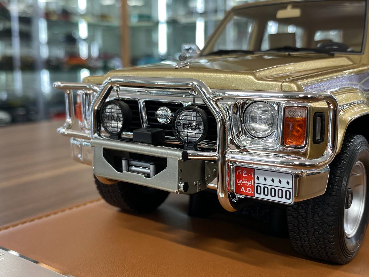 1/18 resin Nissan PATROL Y60 1994  Light Gold by Old School Models - Limited 70 pcs
