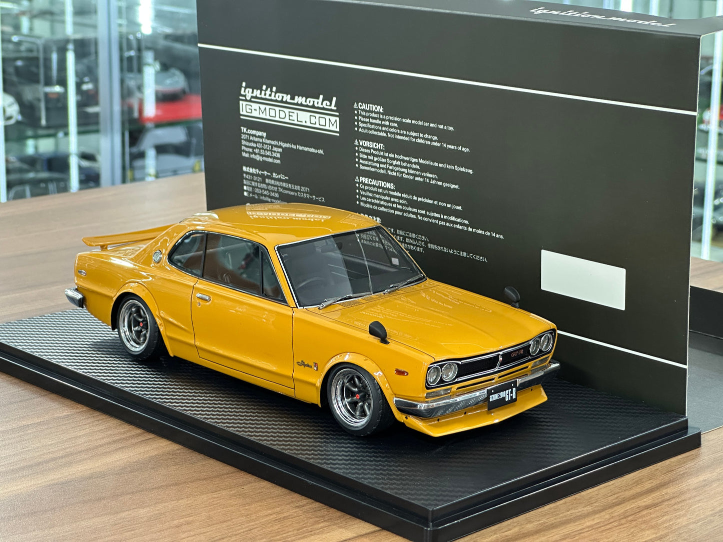 1/18 Resin Ignition Model Nissan Skyline 2000 GT-R KPGC10 – Orange