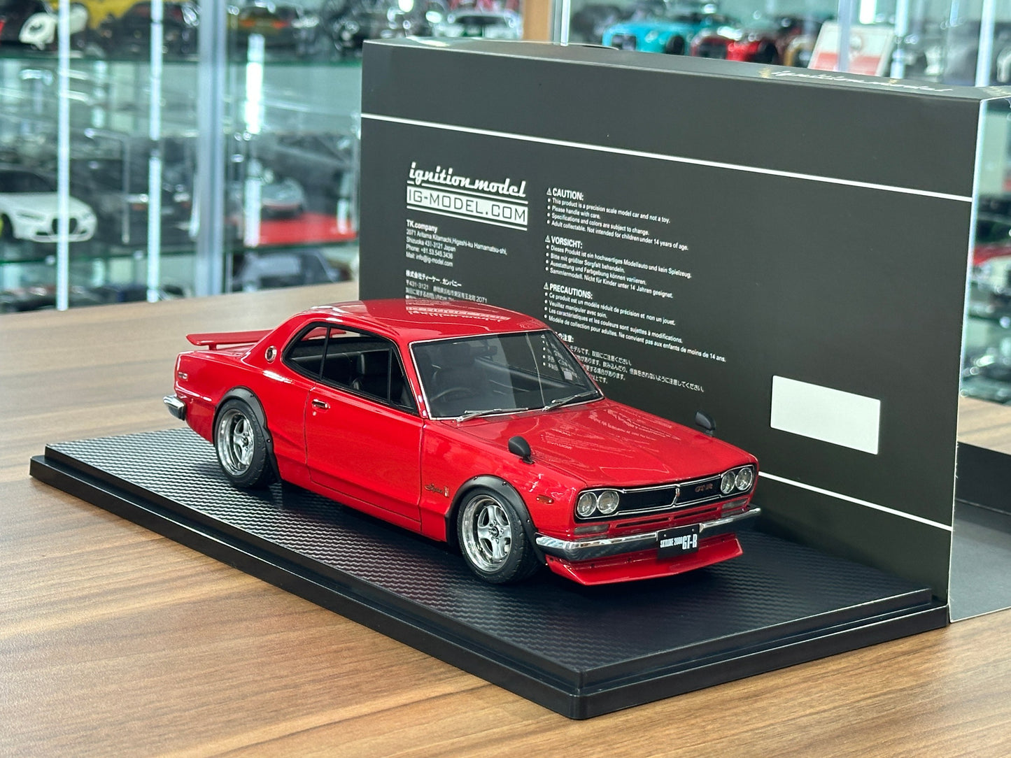 1/18 Resin Ignition Model Nissan Skyline 2000 GT-R KPGC10 – Red