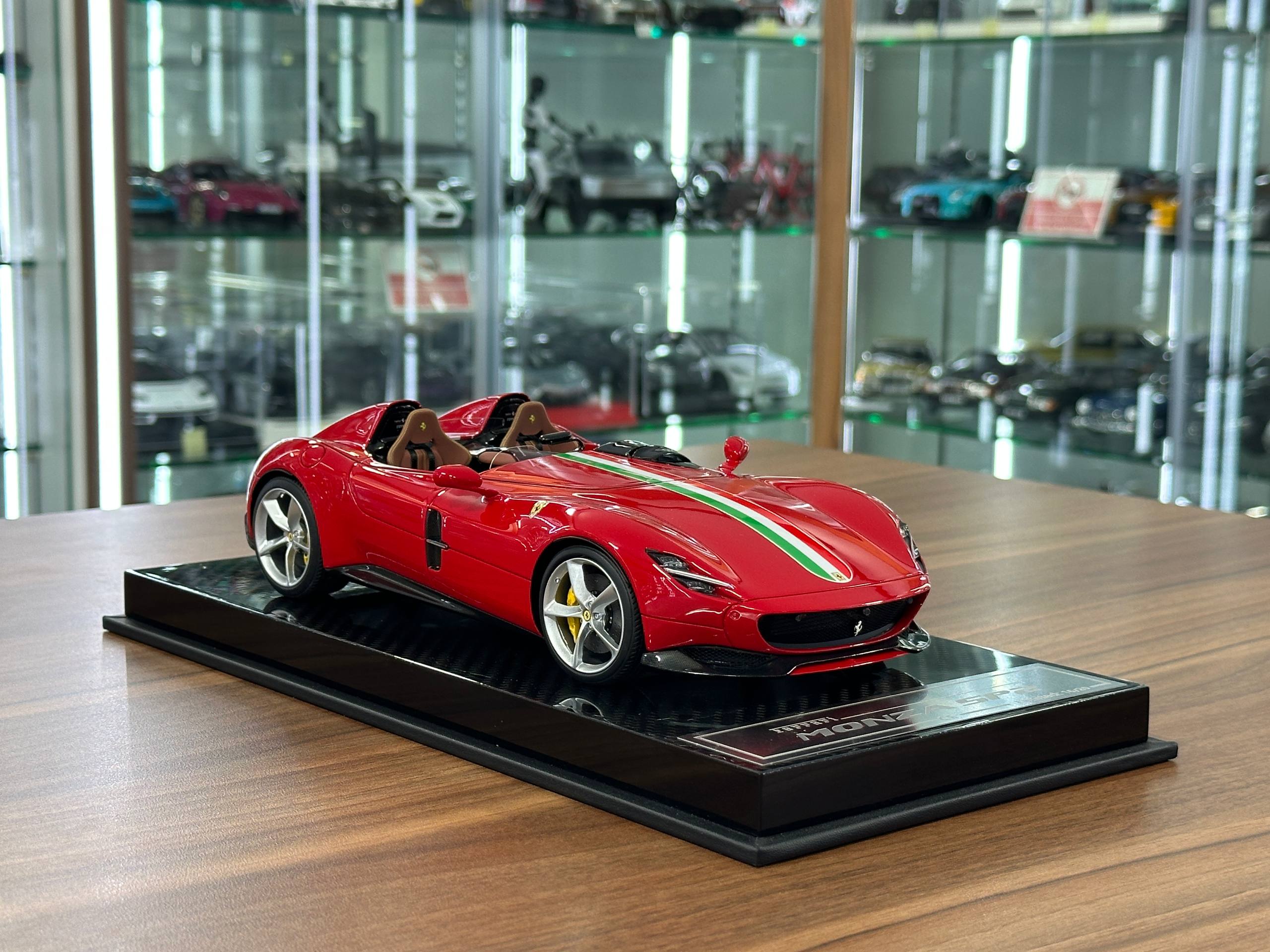 1/18 Resin Ferrari Monza SP2 – CE Models (Red with Italy Flag, 20